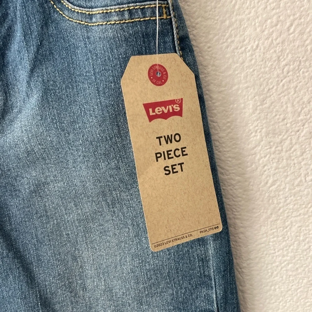 LEVI'S Boys Two Piece Set  T-Shirt Light Blue Denim Shorts Outfit Summer Sz 7